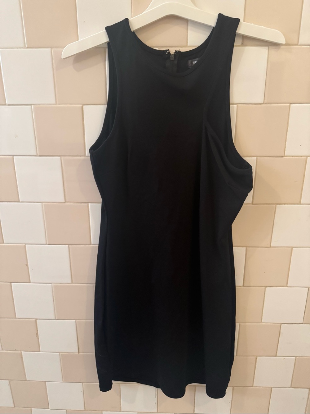 Classic Black Sleeveless Sheath Dress